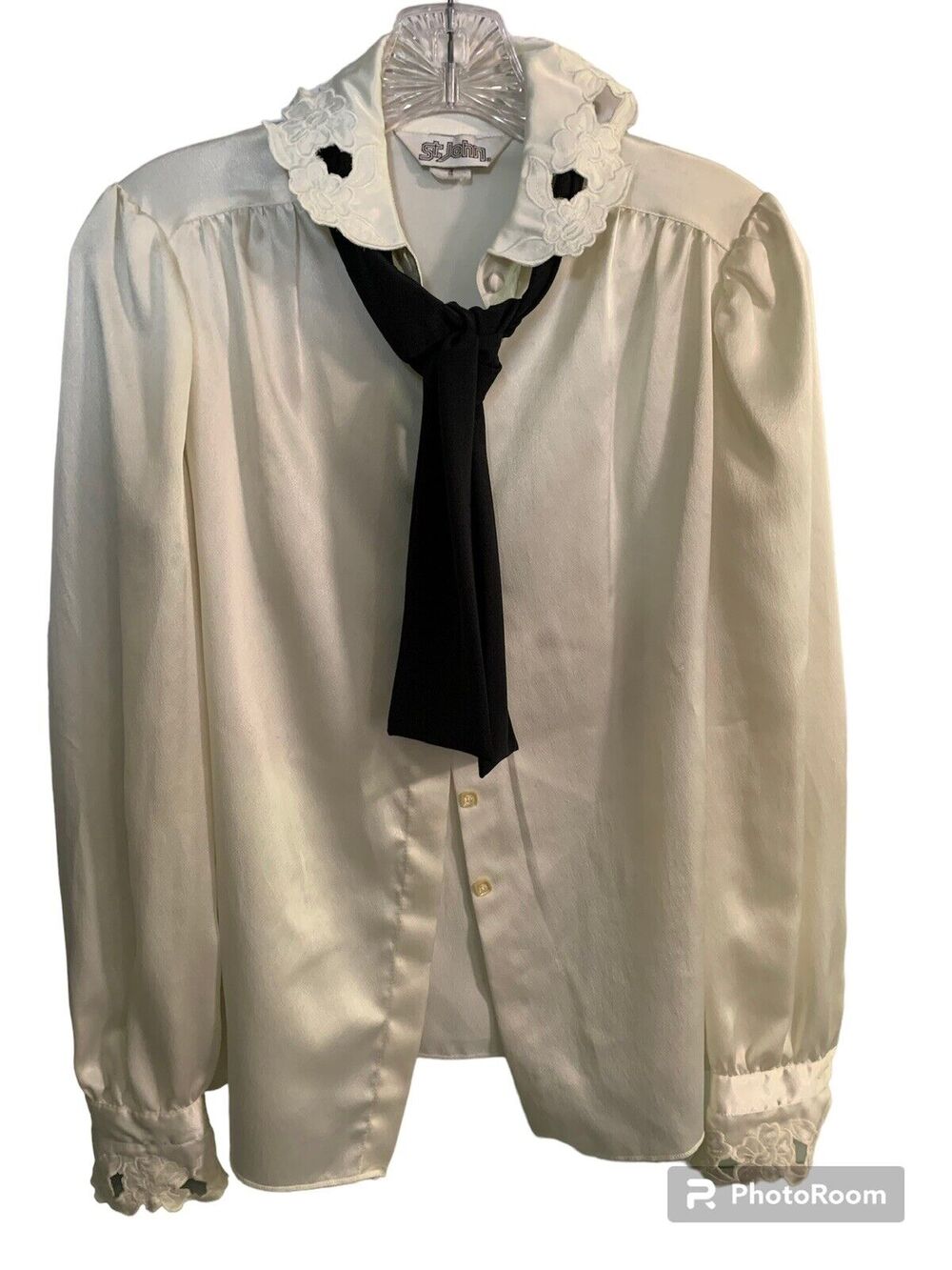 St. John Lace Beige Black Top Blouse Bow tie Neck Tie Sz 4 Vintage
